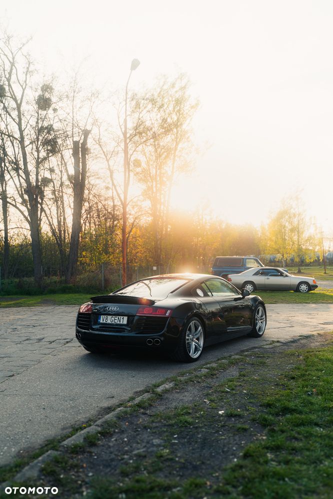 Audi R8 Coupé - 2