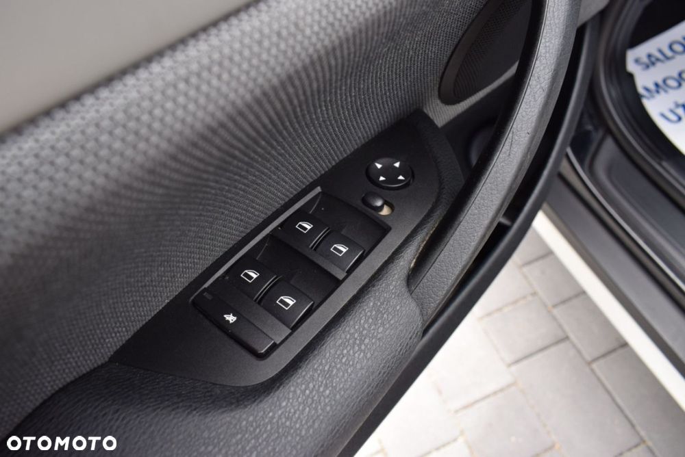 BMW X1 - 18