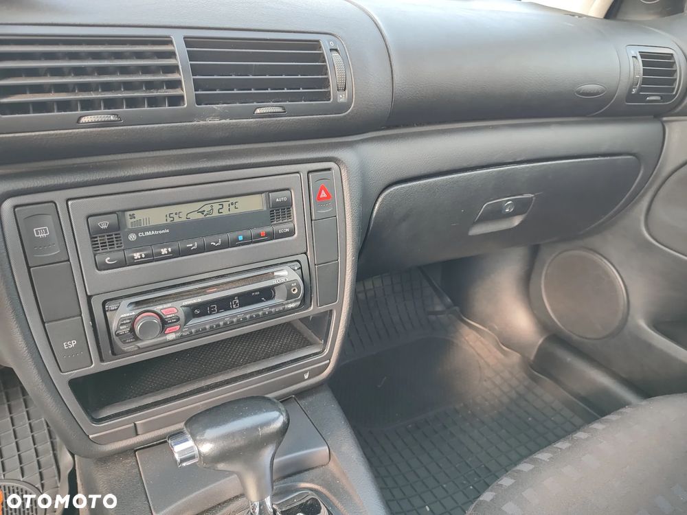 Volkswagen Passat - 6