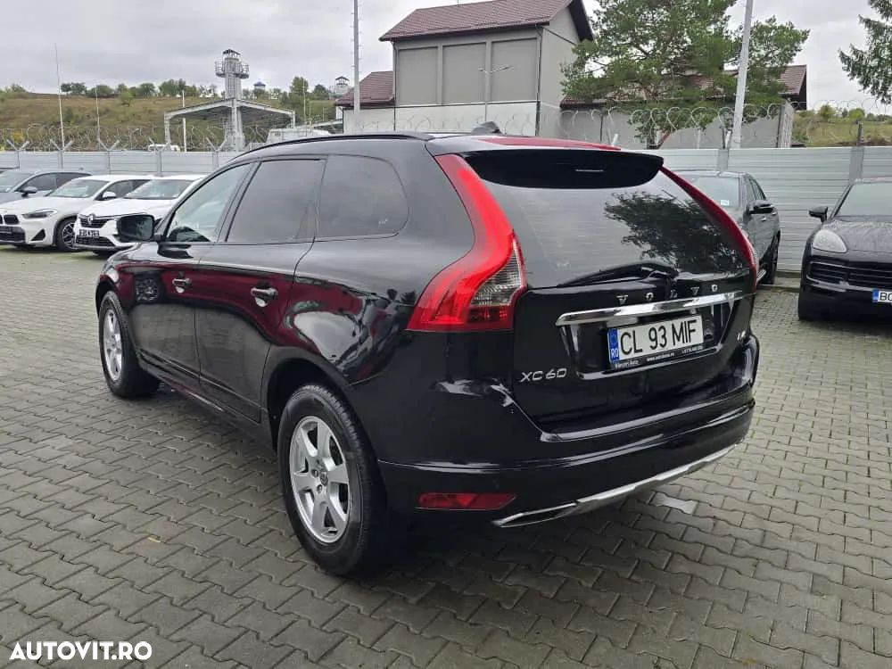 Volvo XC 60 D3 Geartronic Summum - 3