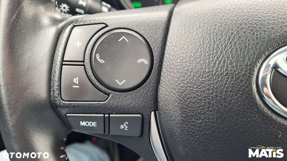Toyota Auris - 36