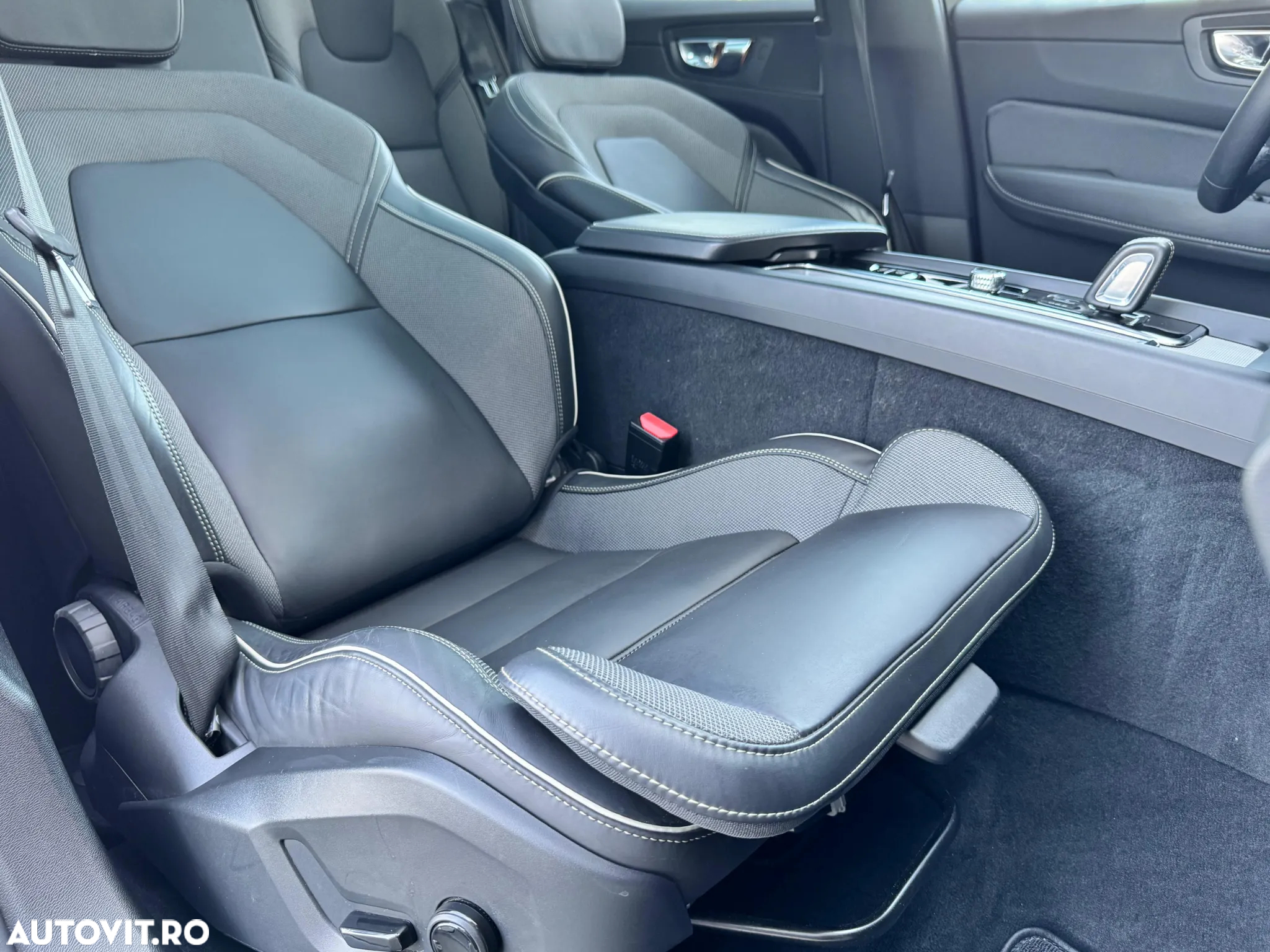 Volvo XC 60 B4 D Geartronic RDesign - 16