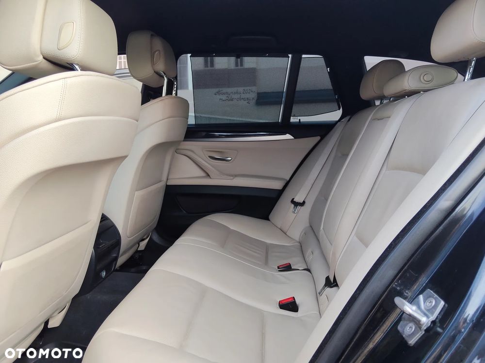 BMW Seria 5 520d Sport-Aut - 9