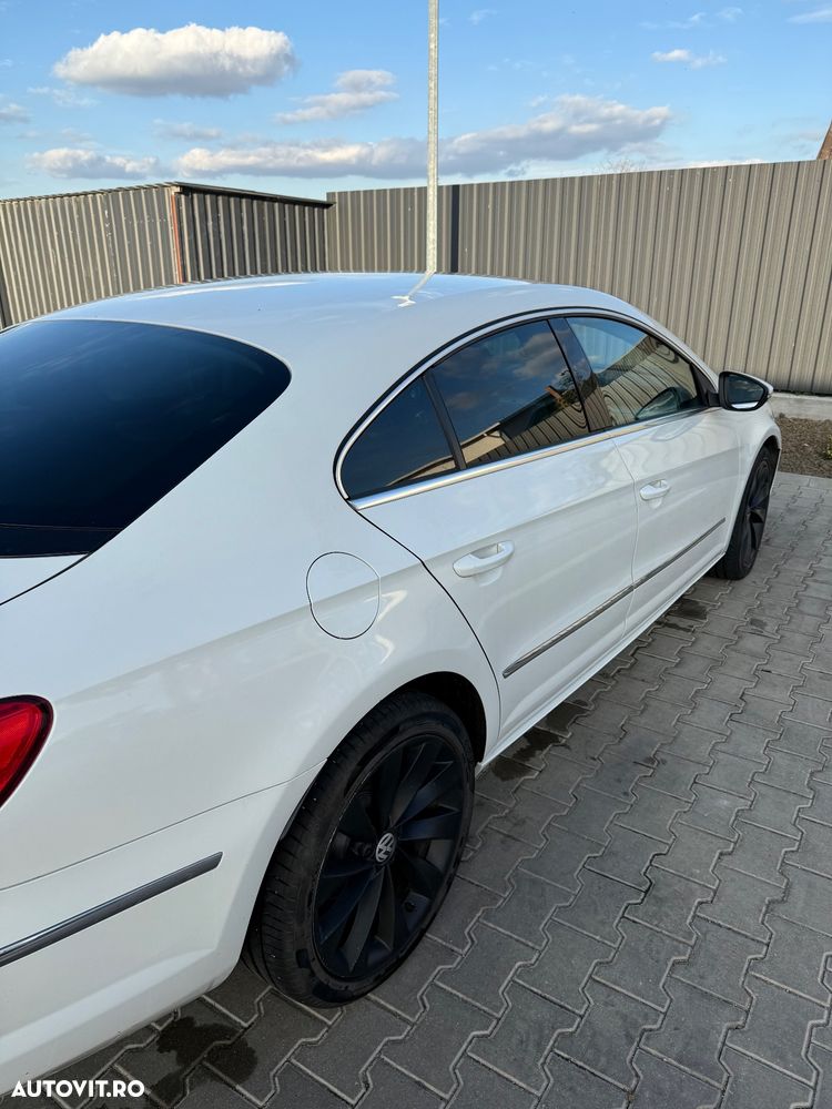 Volkswagen Passat - 4