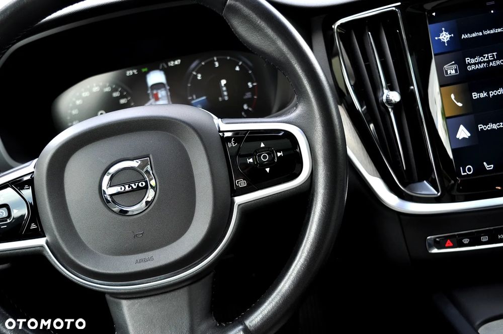 Volvo V60 Cross Country D4 Geartronic Pro - 36