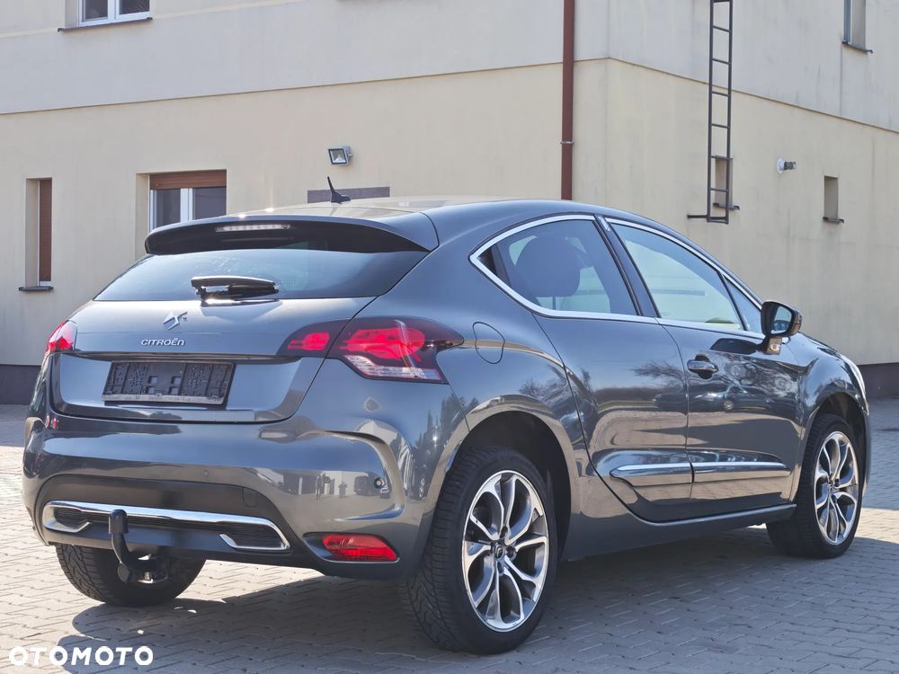 Citroën DS4 HDi 165 SoChic - 3