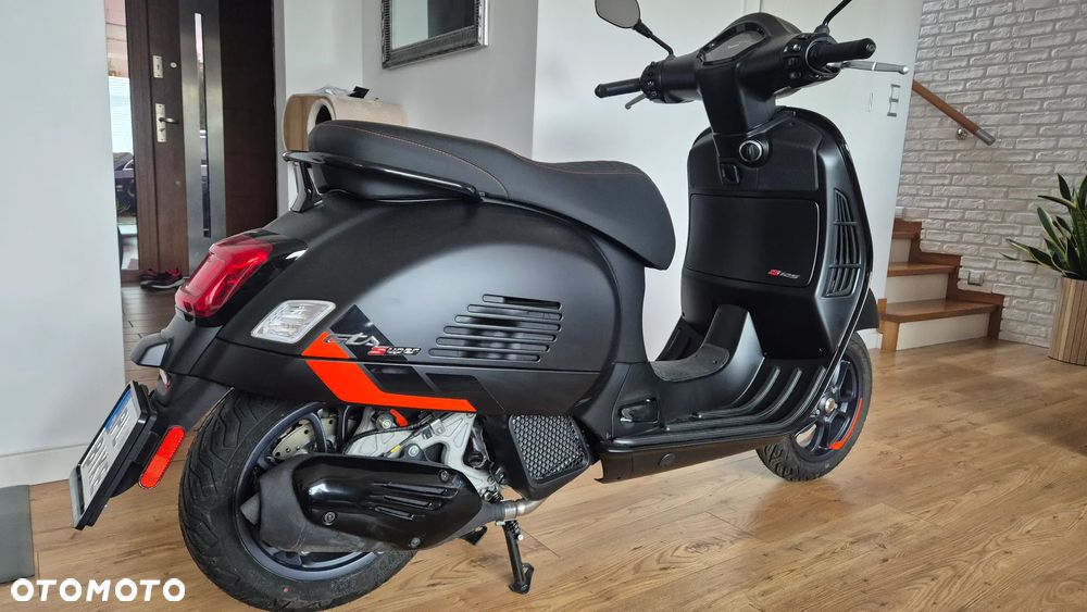 Vespa GTS - 2