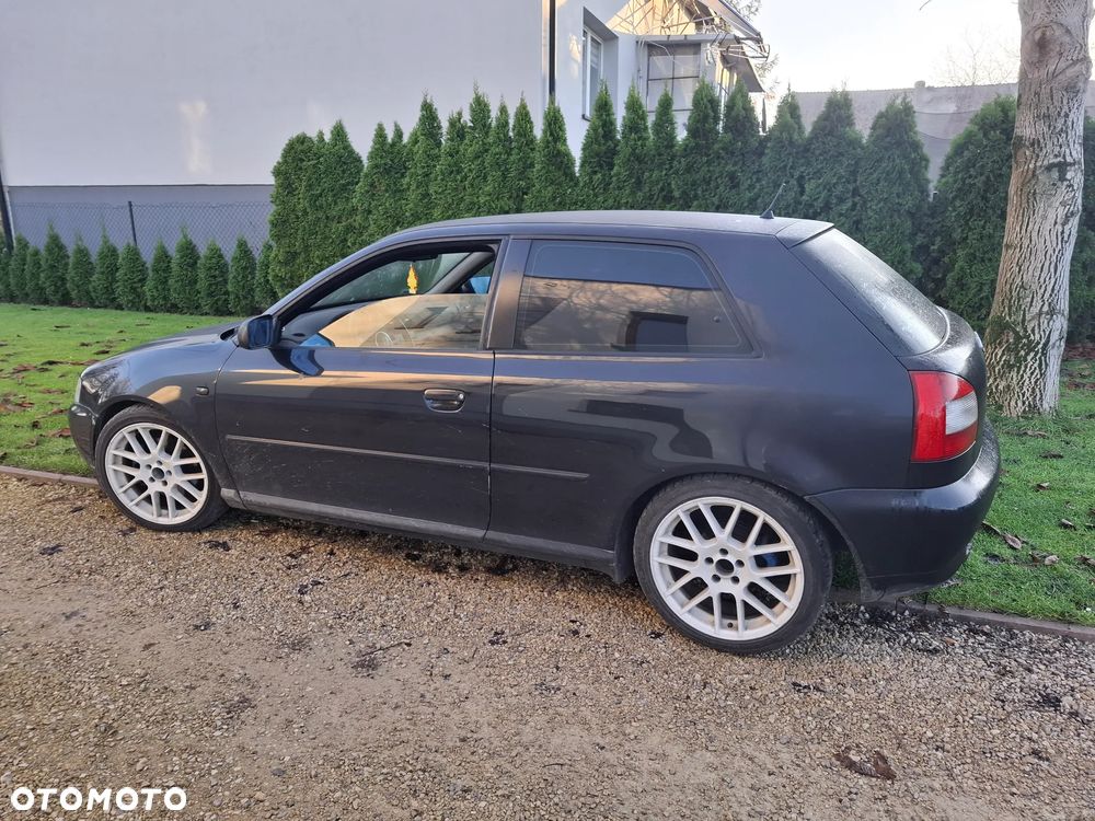 Audi A3 3-drzwiowe 1.8T Ambition - 6