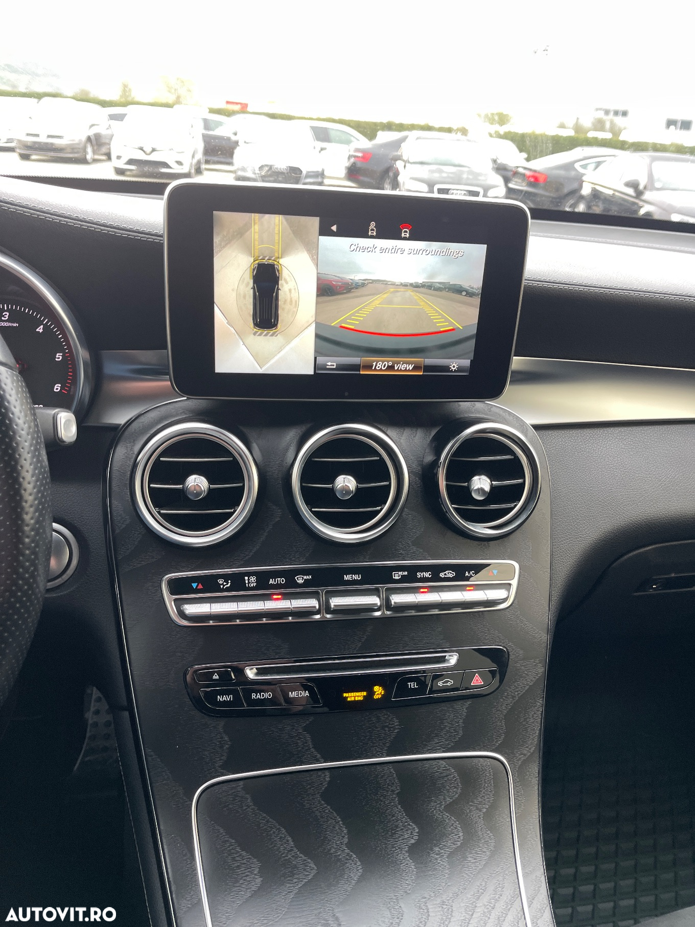 Mercedes-Benz GLC 250 d 4Matic 9G-TRONIC AMG Line - 34