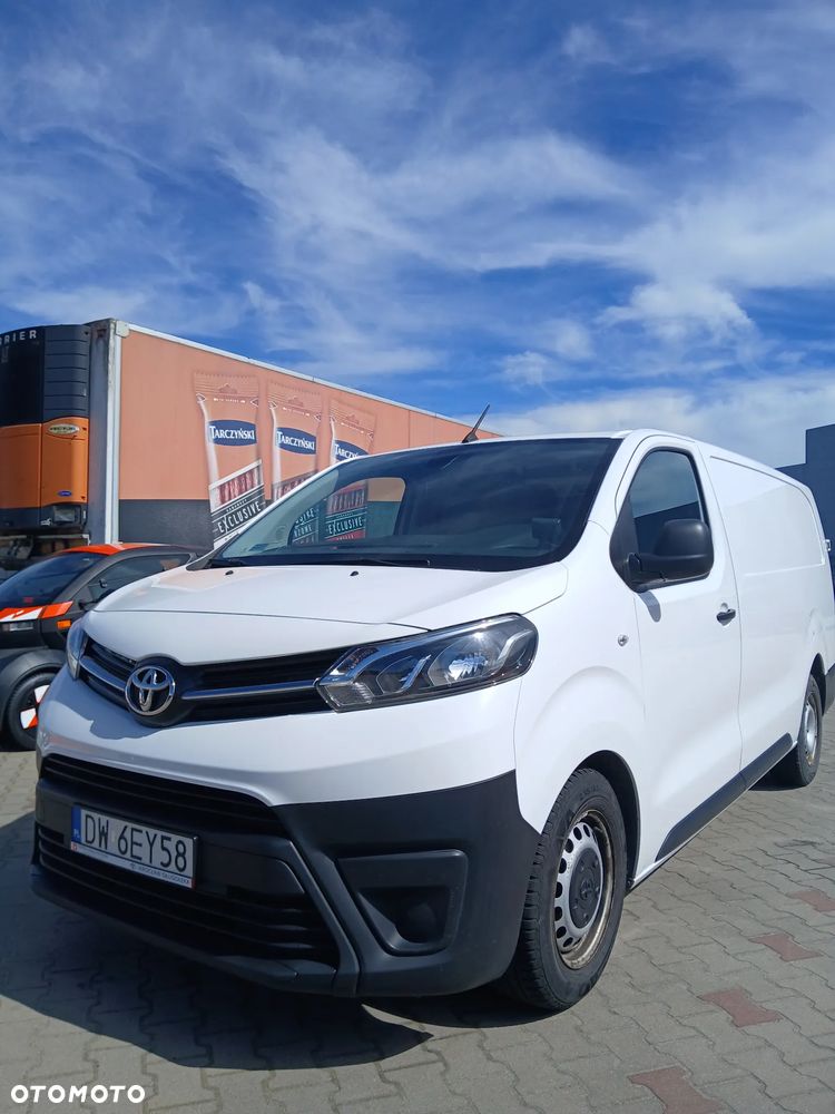 Toyota Proace - 1
