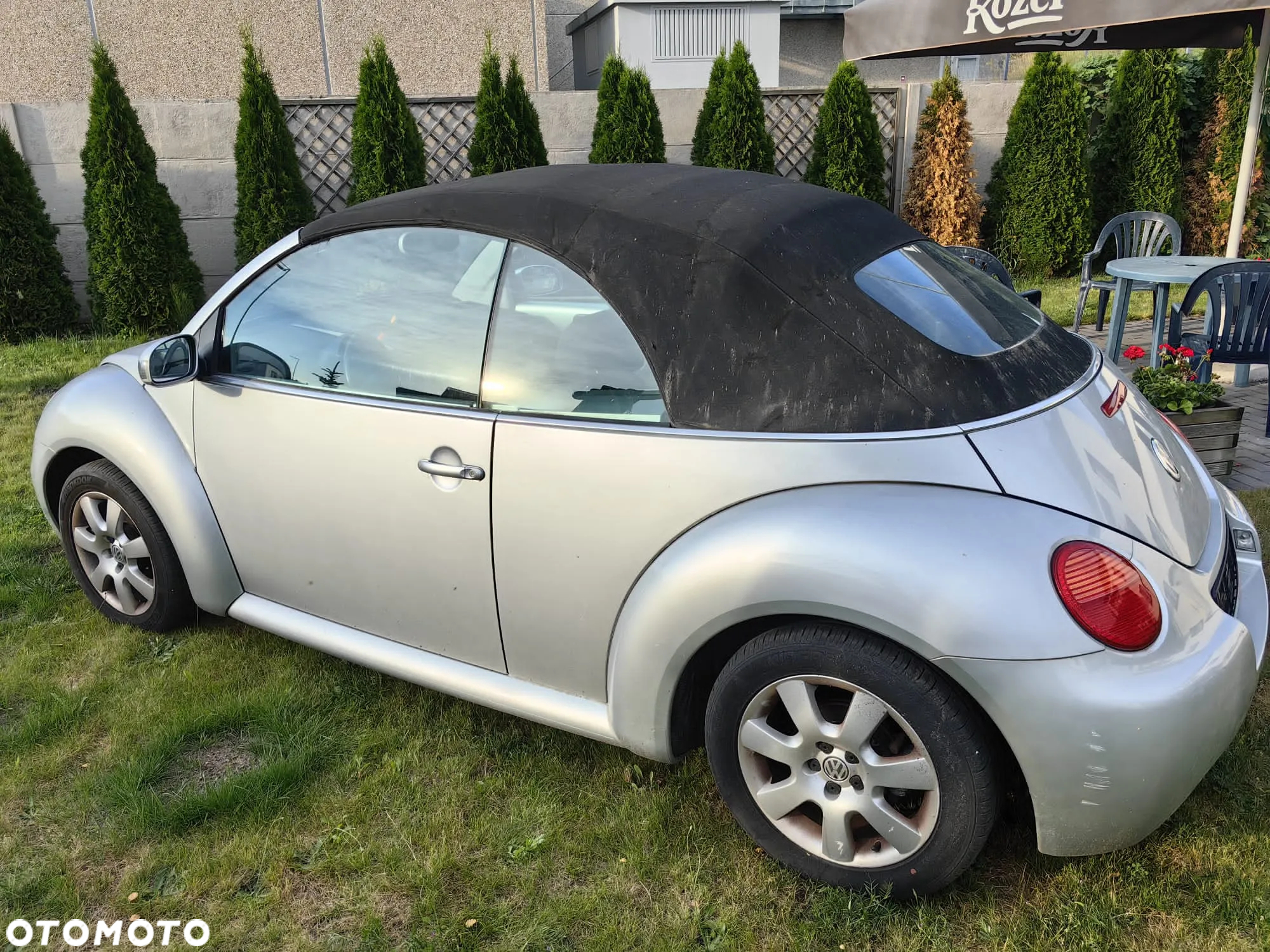Volkswagen New Beetle - 4