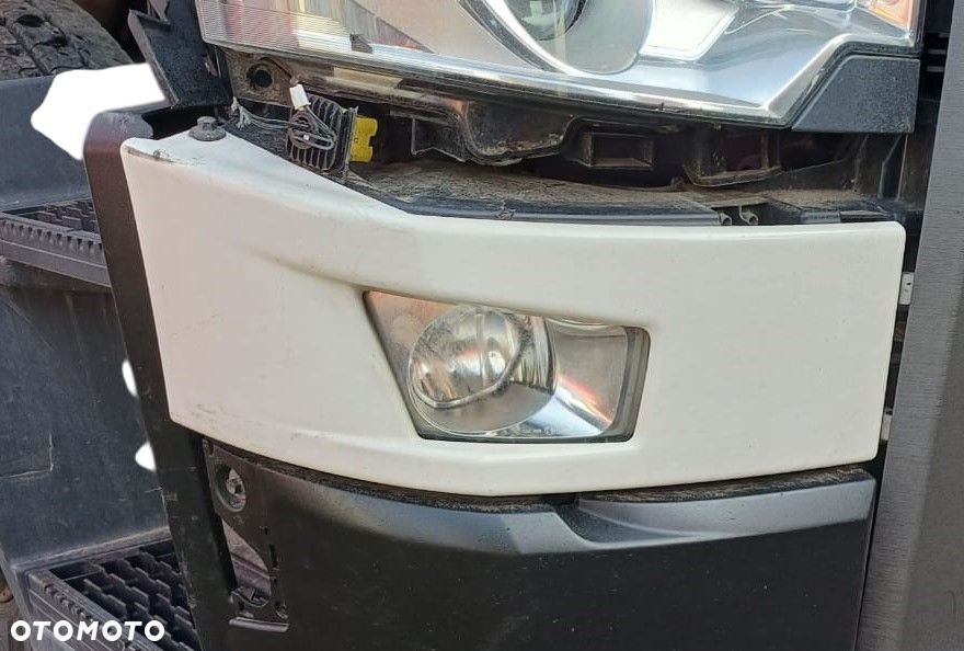 RENAULT T GAMA RANGE HALOGENU NAKŁADKA OKULAR MASKOWNICA KRATKA PRAWA - 1