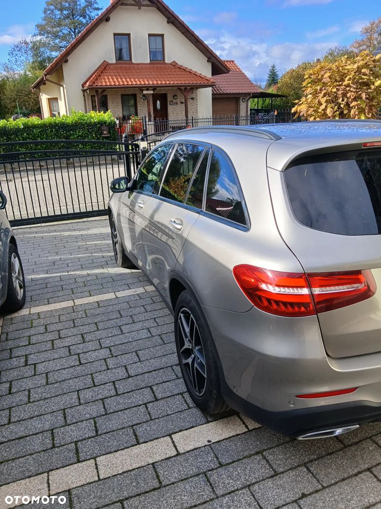 Mercedes-Benz GLC - 9