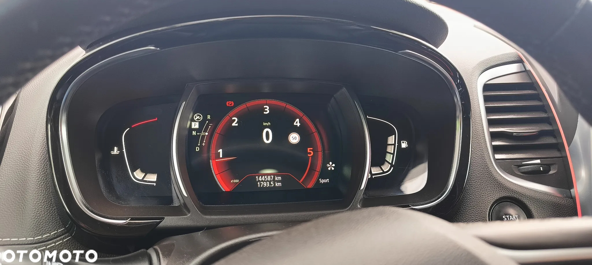 Renault Espace 1.6 dCi Energy Initiale Paris EDC 7os - 10