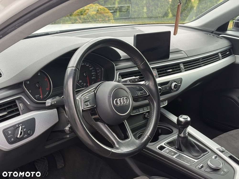 Audi A4 Avant 2.0 TDI ultra sport - 34