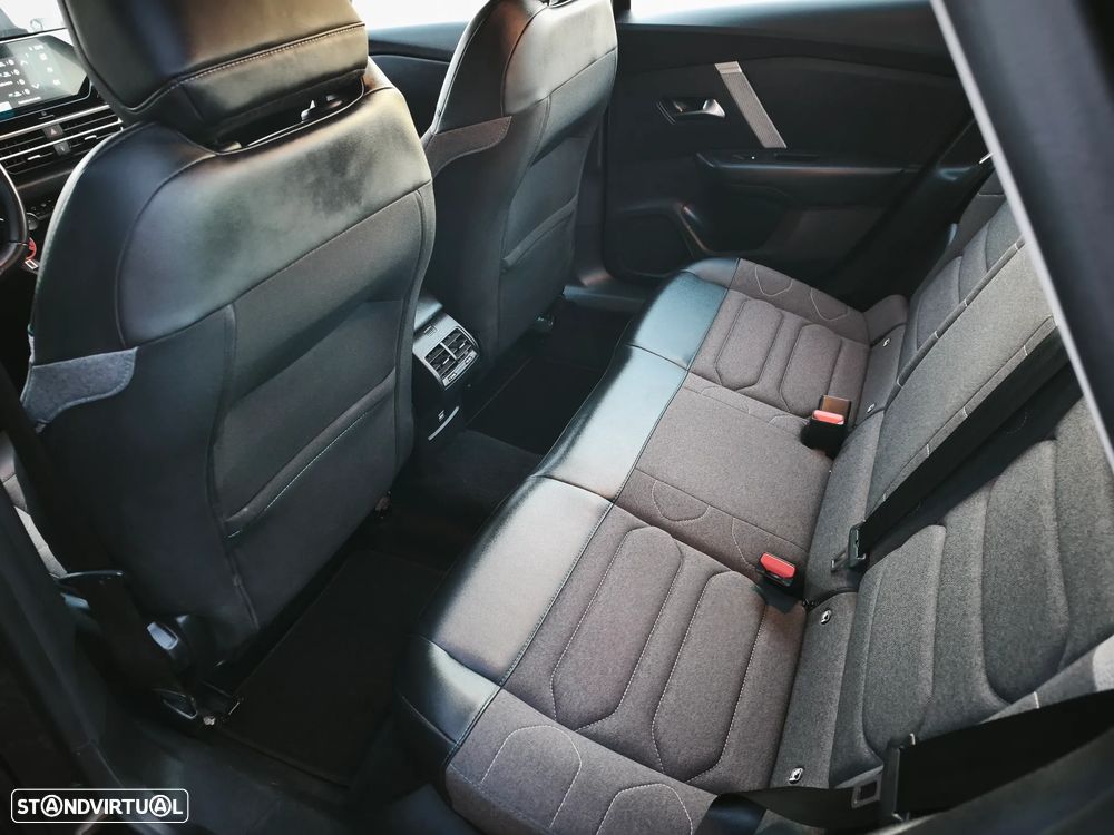 Citroën C4 X PureTech 130 Stop&Start EAT8 PLUS - 12