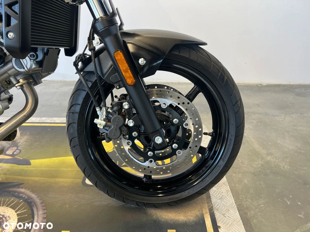 Suzuki SV - 20