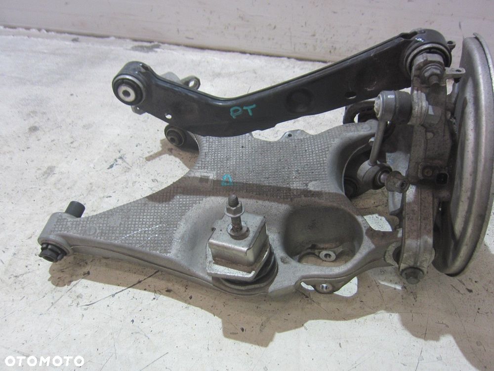 VOLVO XC60 II XC 60 2.0 T5 PRAWA TYLNA ZWROTNICA PIASTA WAHACZ 31658320 19R - 9