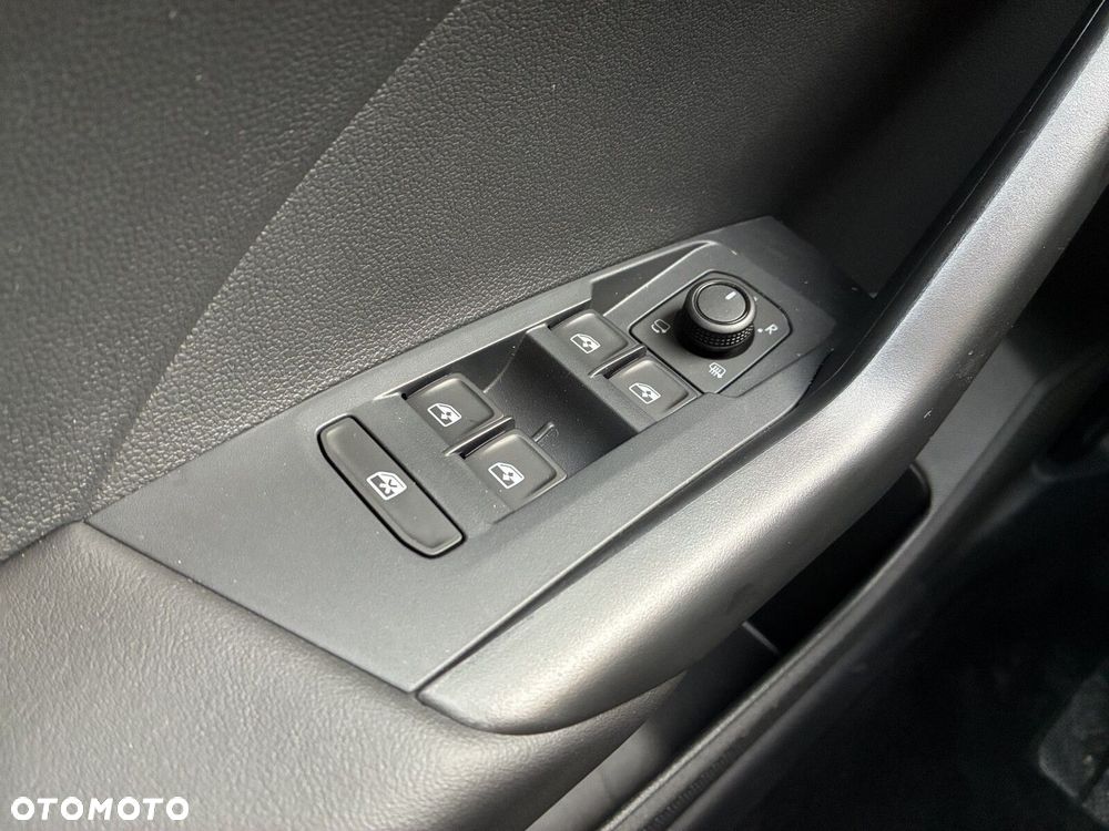 Volkswagen T-Cross - 22