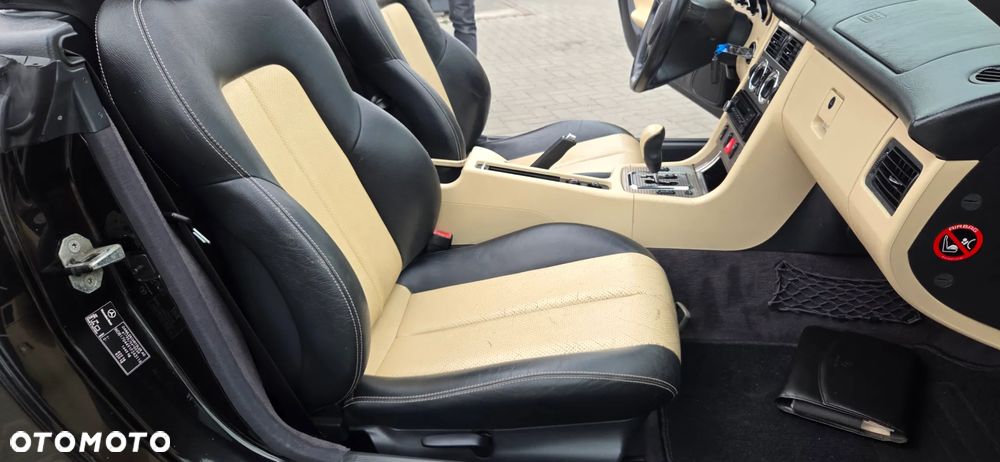 Mercedes-Benz SLK ver-230-kompressor - 27