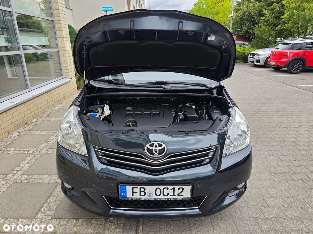 Toyota Verso 1.8 5-Sitzer Executive - 12