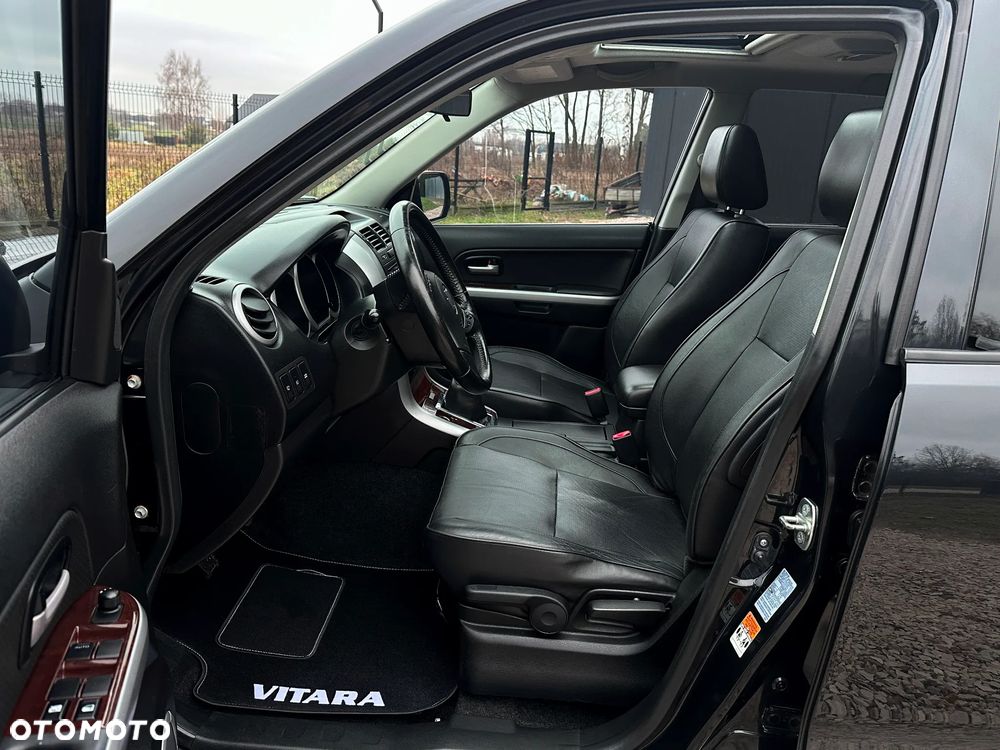 Suzuki Grand Vitara 2.0 Comfort + Family - 9