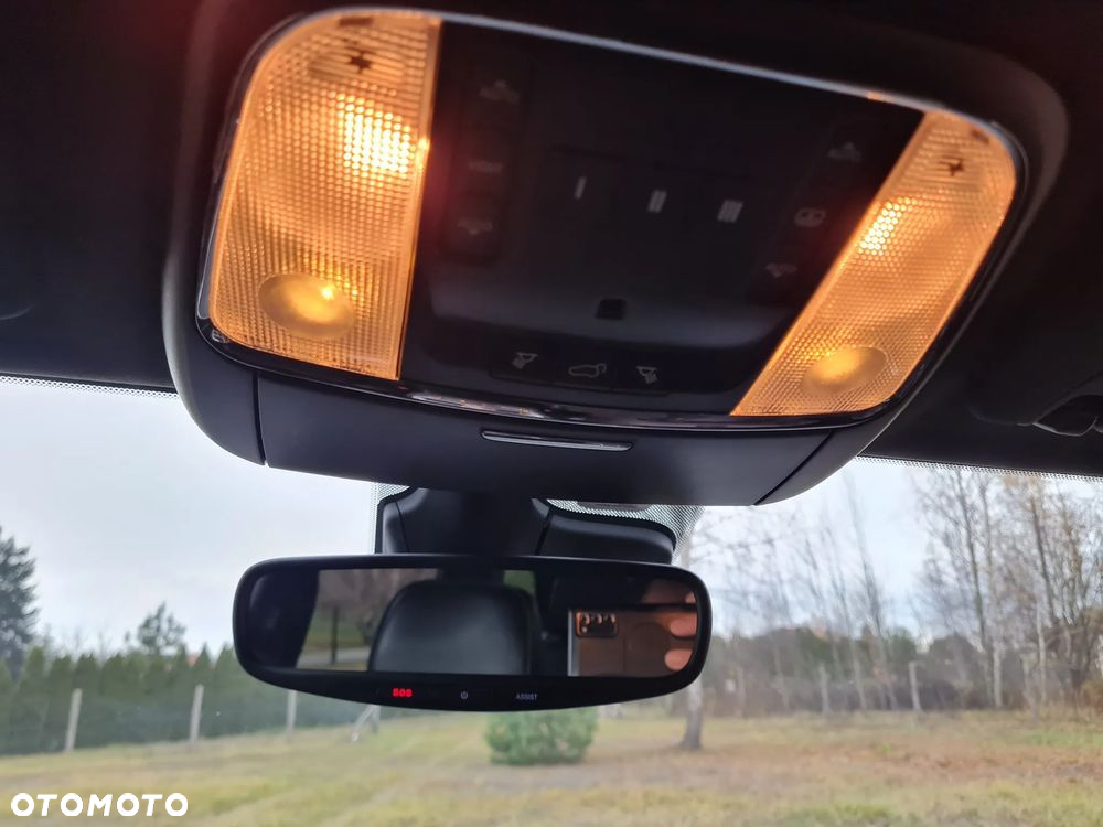 Jeep Grand Cherokee - 8