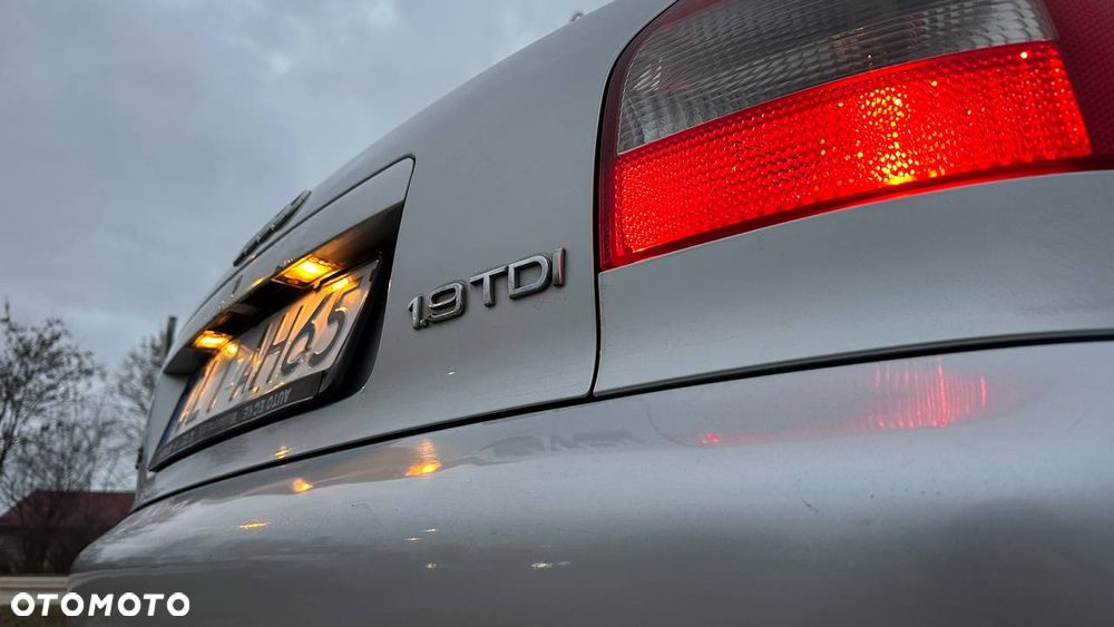 Audi A3 Sportback 1.9 TDI Ambition - 12