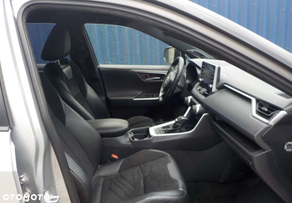 Toyota RAV4 - 14