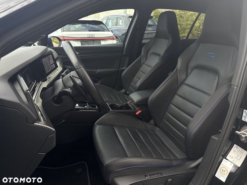 Volkswagen Golf - 13