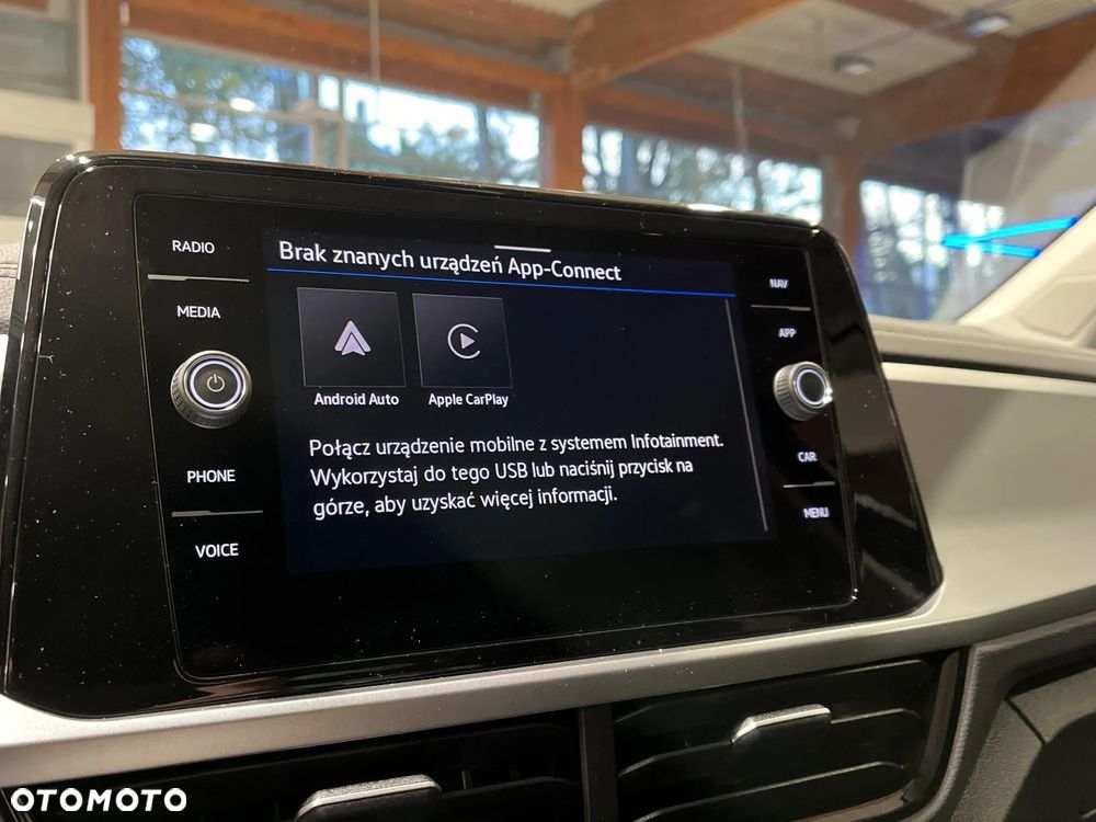 Volkswagen T-Roc ver-1-5-tsi-life-plus-dsg - 22
