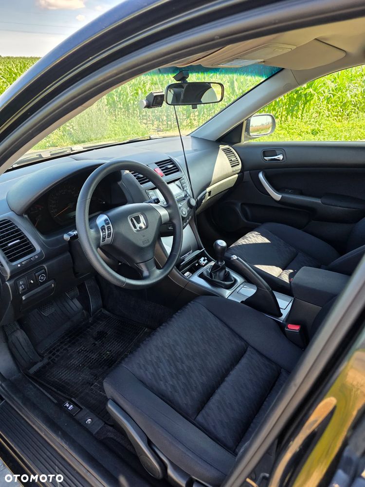 Honda Accord 2.0 Comfort - 18