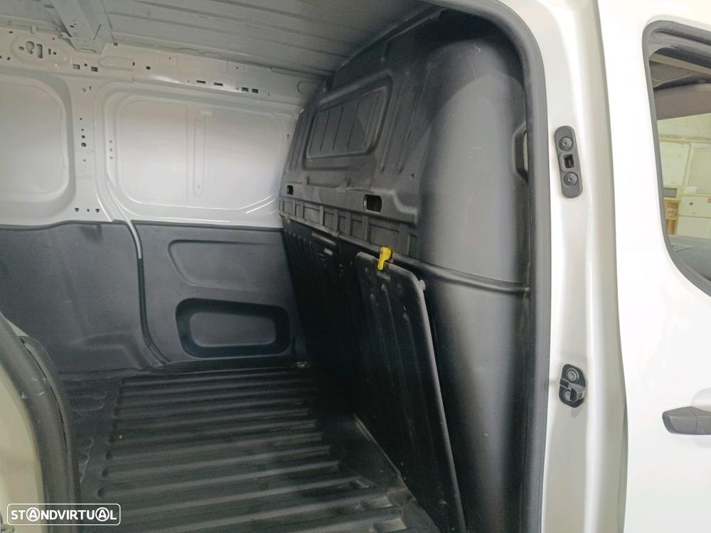 Citroën BERLINGO LONGA 3 LUG. C/GPS - 6