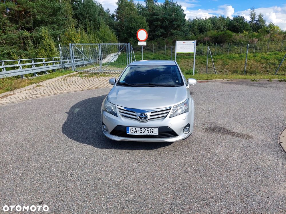 Toyota Avensis 1.8 Premium MS - 6