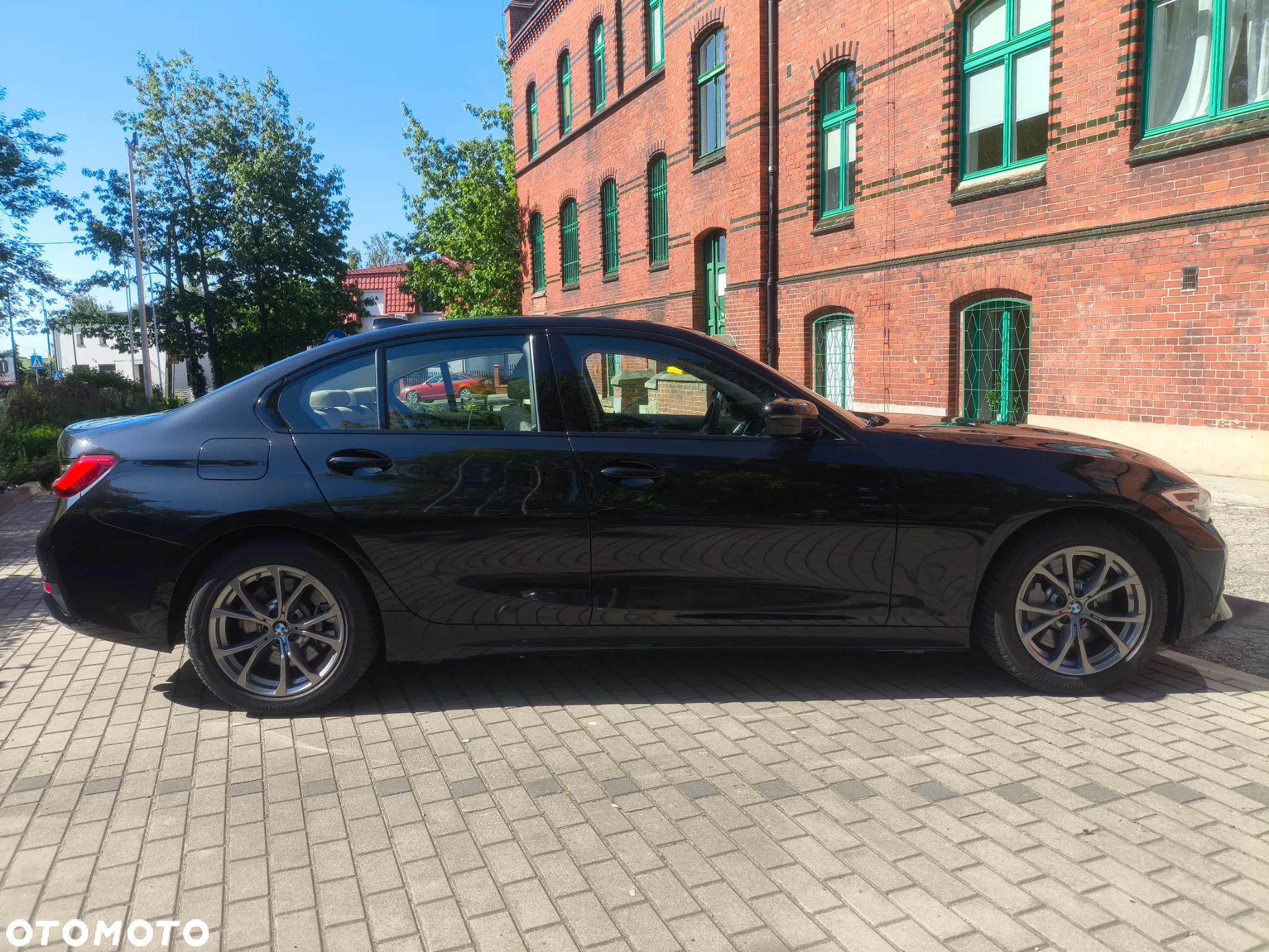 BMW Seria 3 330e - 11