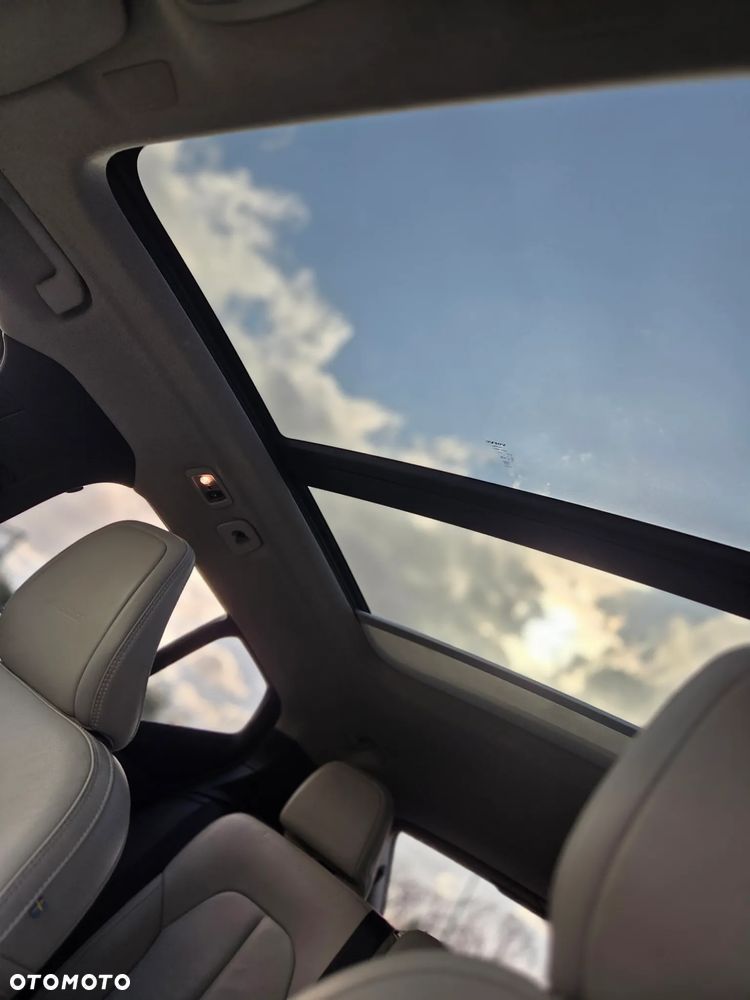 Volvo XC 40 D4 AWD Inscription - 14