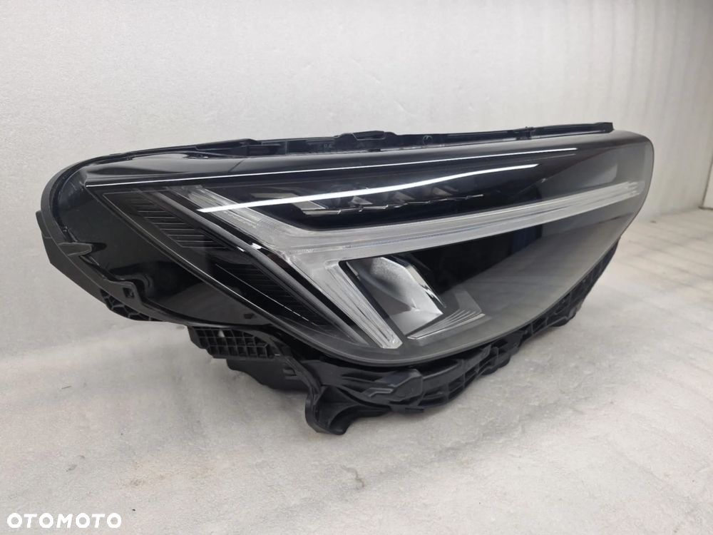 VOLVO XC40 LIFT FULL LED LAMPA PRAWA PRZÓD 32338909 - 2