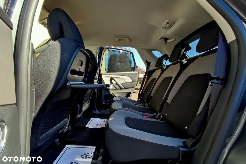 Citroën C4 Picasso THP 155 Exclusive - 19