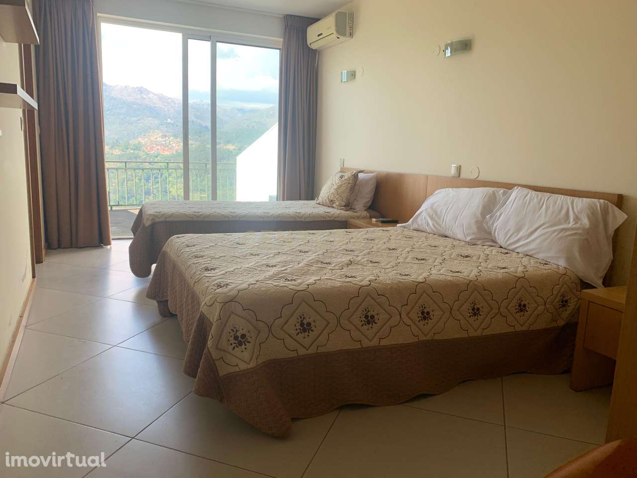 Propriedade a venda na zona Geres c/2 quartos - Grande imagem: 3/17