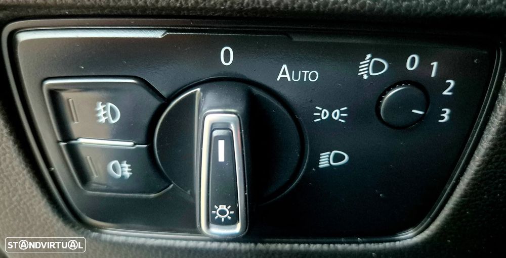 VW Passat Variant 1.6 TDI BlueMotion - 39