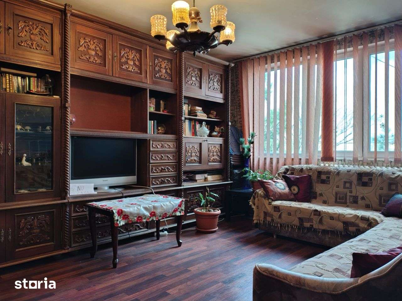 Vanzare 3 camere Zona Giurgului Strada Spinis Decomandat — fotografia 1