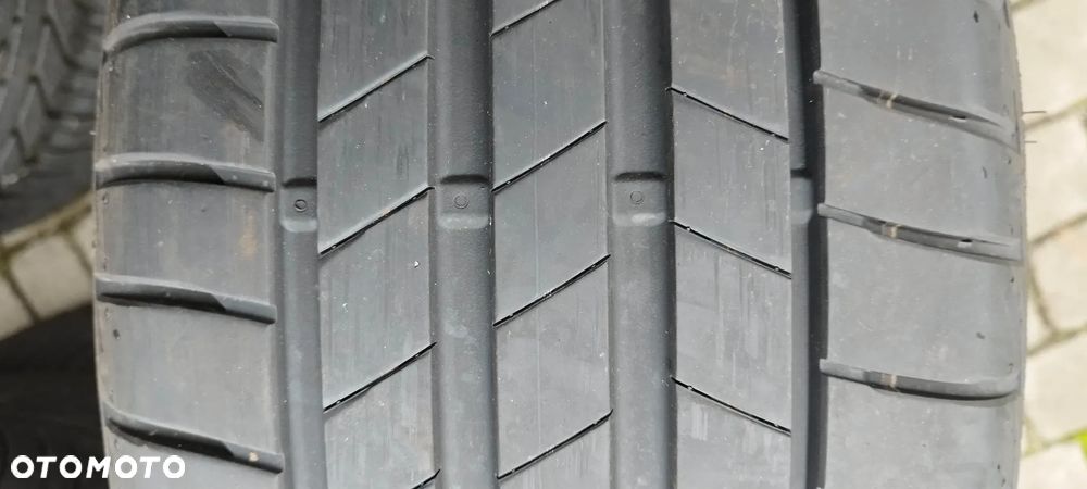 245/45/19 bridgestone turanza t005 - 1