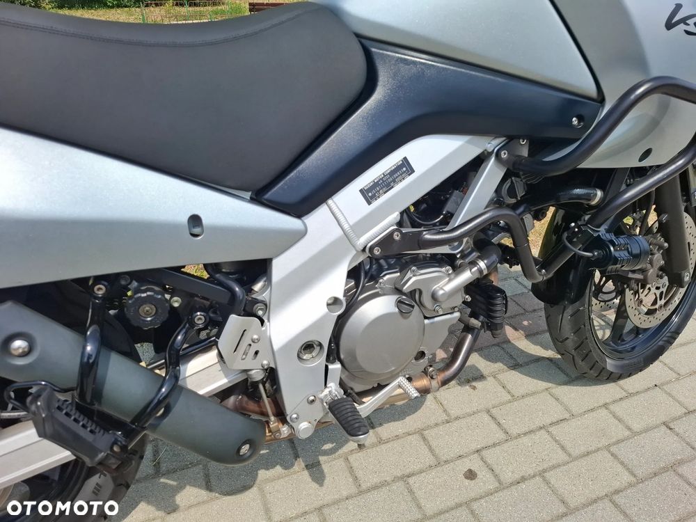 Suzuki V-STROM - 20