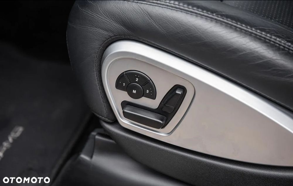 Mercedes-Benz ML 63 AMG 4Matic 7G-TRONIC 10th Anniversary - 17