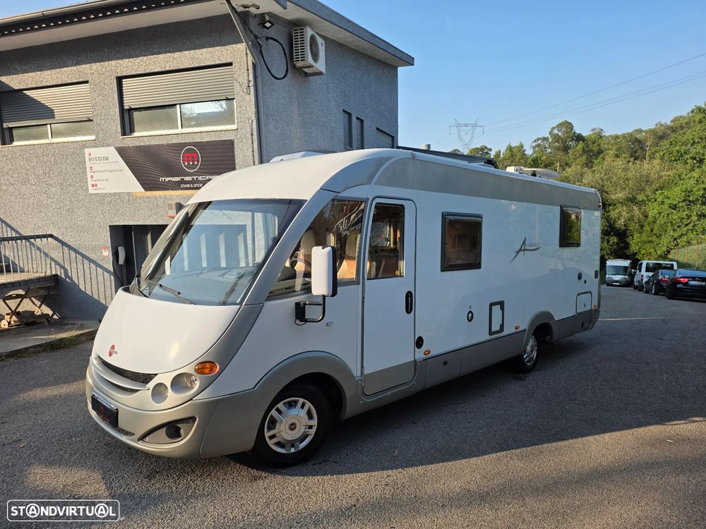 Burstner Aviano 725i cama central - 1