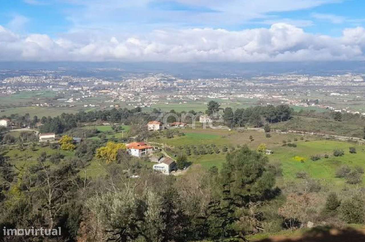 Terreno rústico com boa localização e vista sobre a cidade de Chave... - Grande imagem: 3/8
