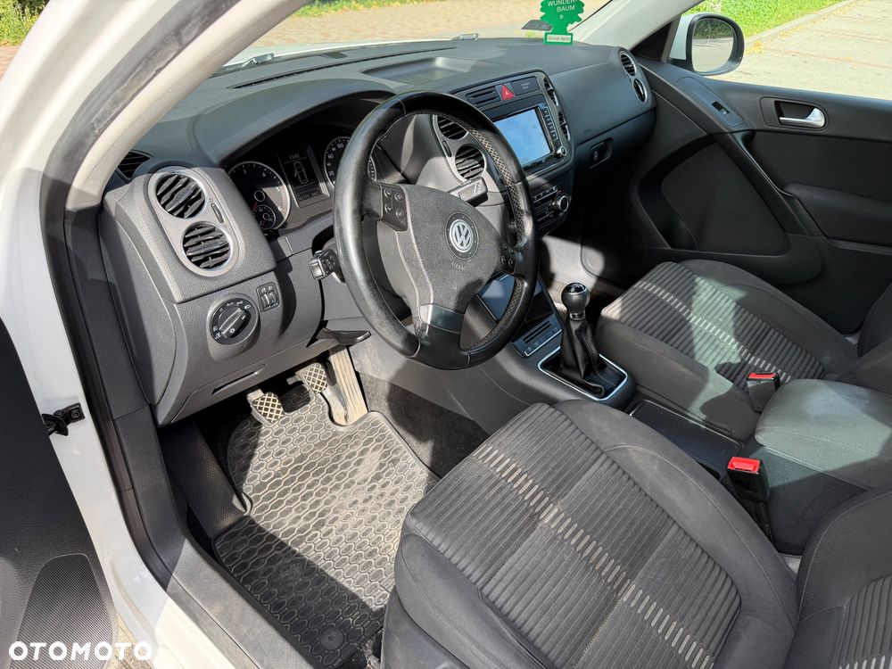 Volkswagen Tiguan - 6