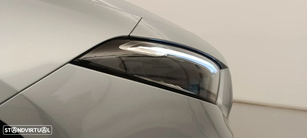 Mercedes-Benz A 250 e - 31