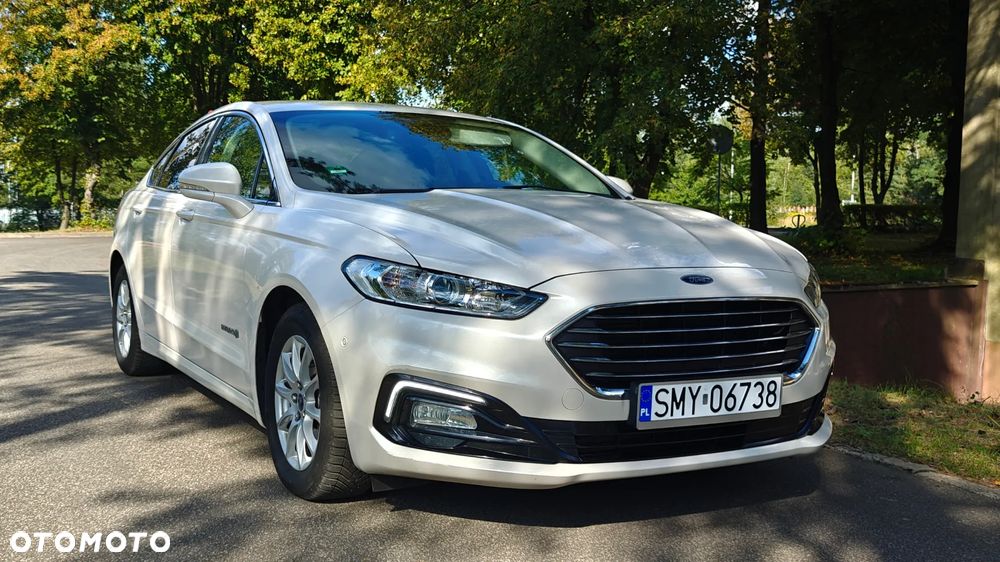 Ford Mondeo 2.0 Hybrid Titanium - 4