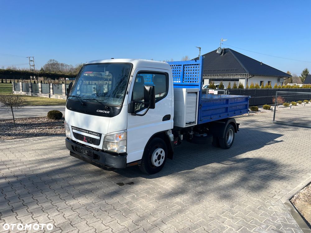 Mitsubishi Canter - 1